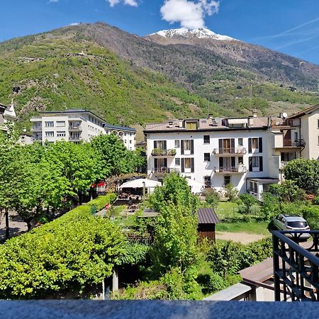 Bernina Station Center Apartment - Тирано Экстерьер фото