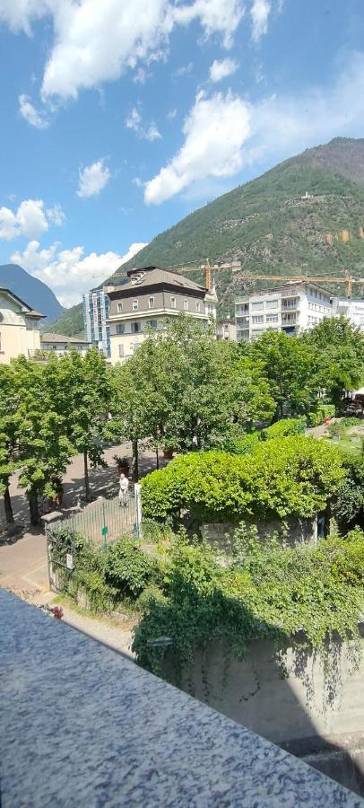 Bernina Station Center Apartment - Тирано Экстерьер фото