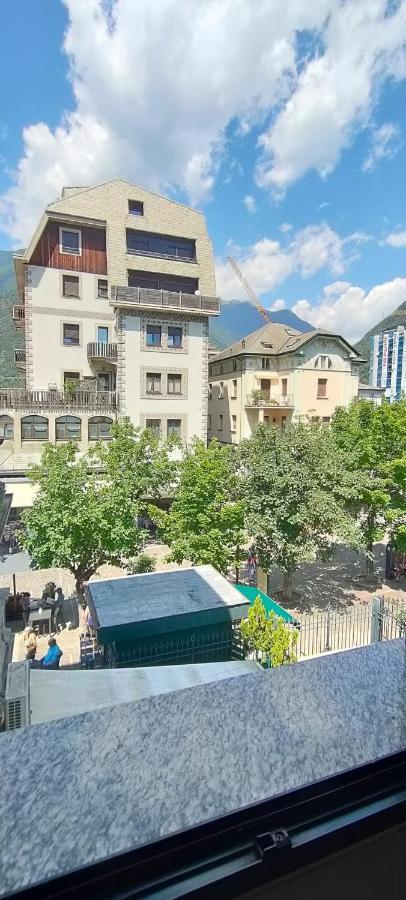 Bernina Station Center Apartment - Тирано Экстерьер фото