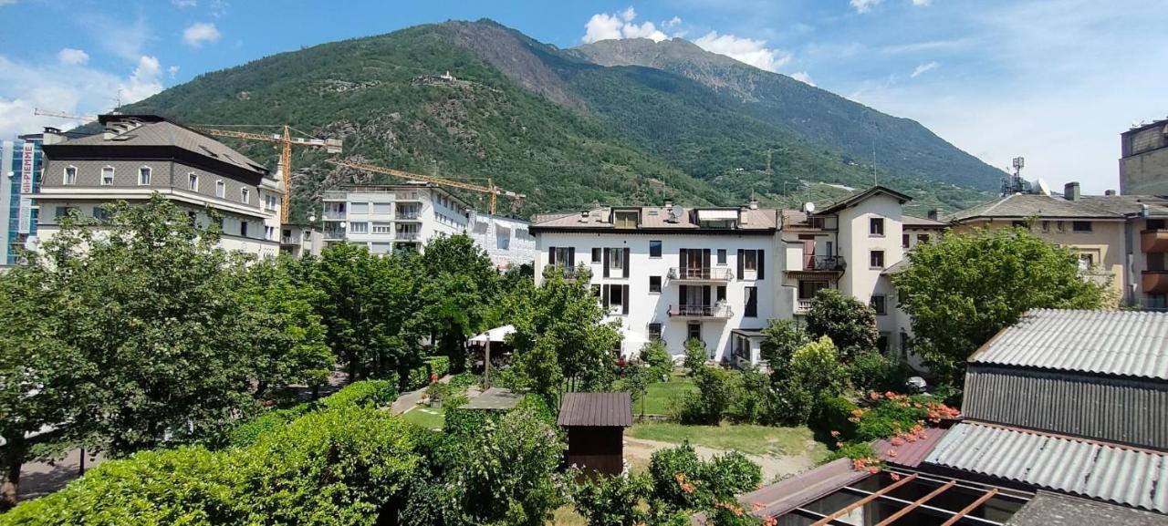 Bernina Station Center Apartment - Тирано Экстерьер фото