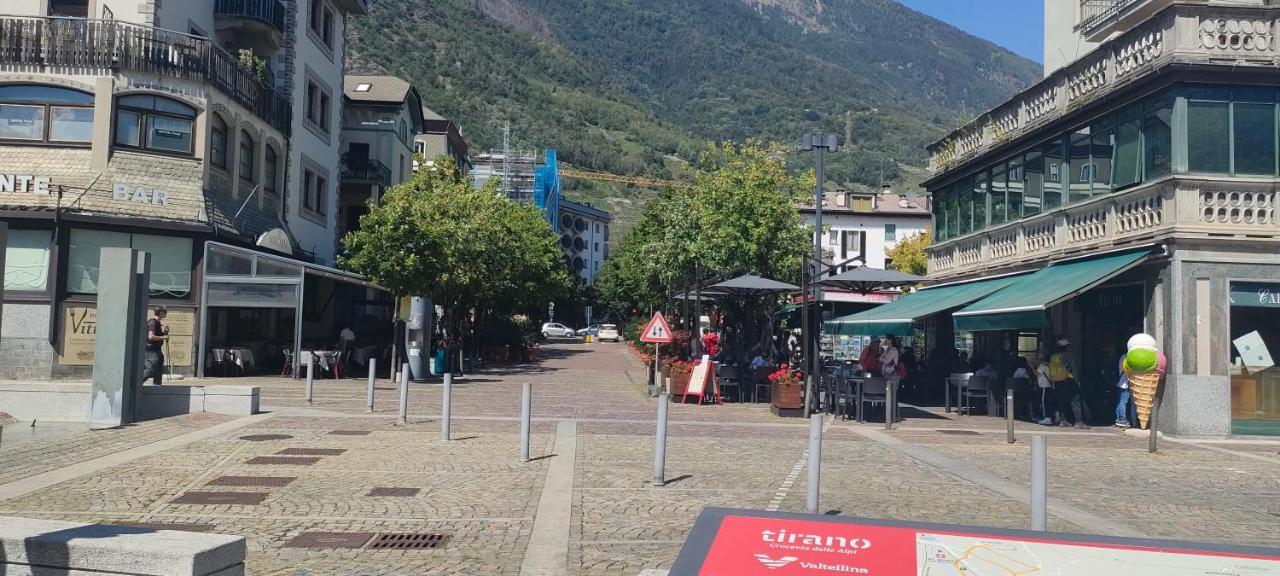 Bernina Station Center Apartment - Тирано Экстерьер фото